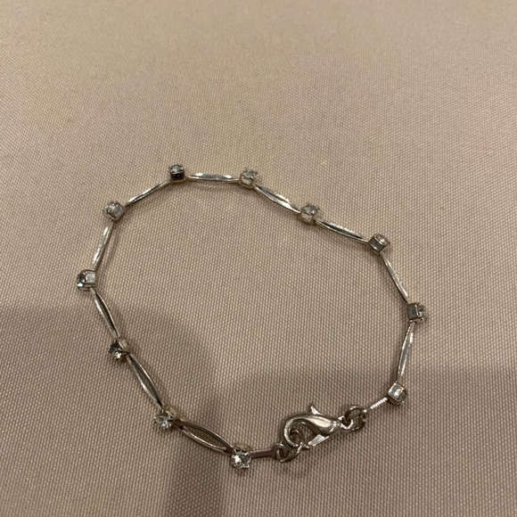 Silvertone Bracelet w/ Small Rhinestones Separated by Oval Shapes  Excellent - Picture 1 of 3
